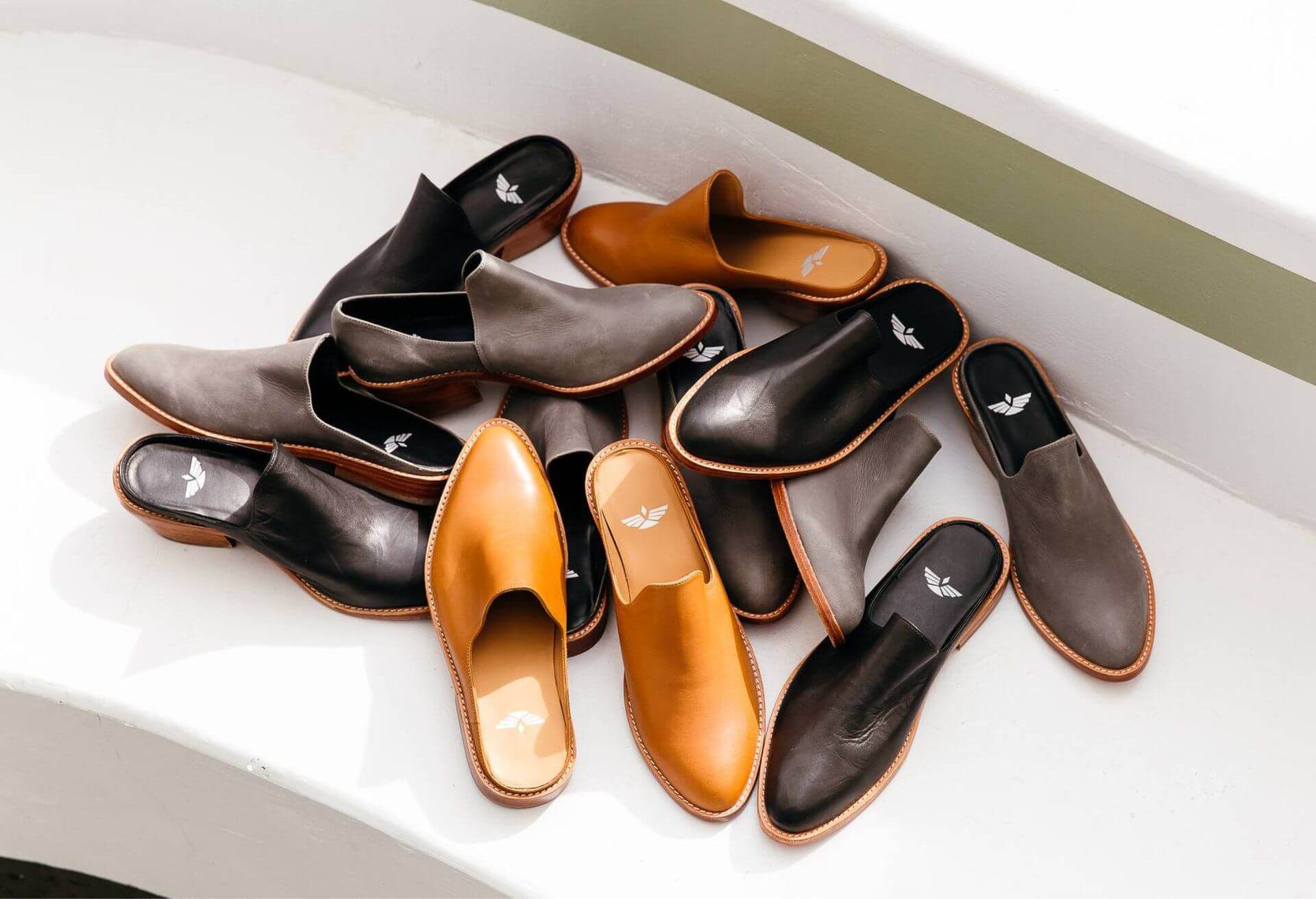 5 tips for buying womens leather shoes - pile of fortress of inca womens leather flats 