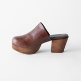 Ava Platform Clog Cappuccino Croc