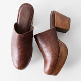 Ava Platform Clog Cappuccino Croc