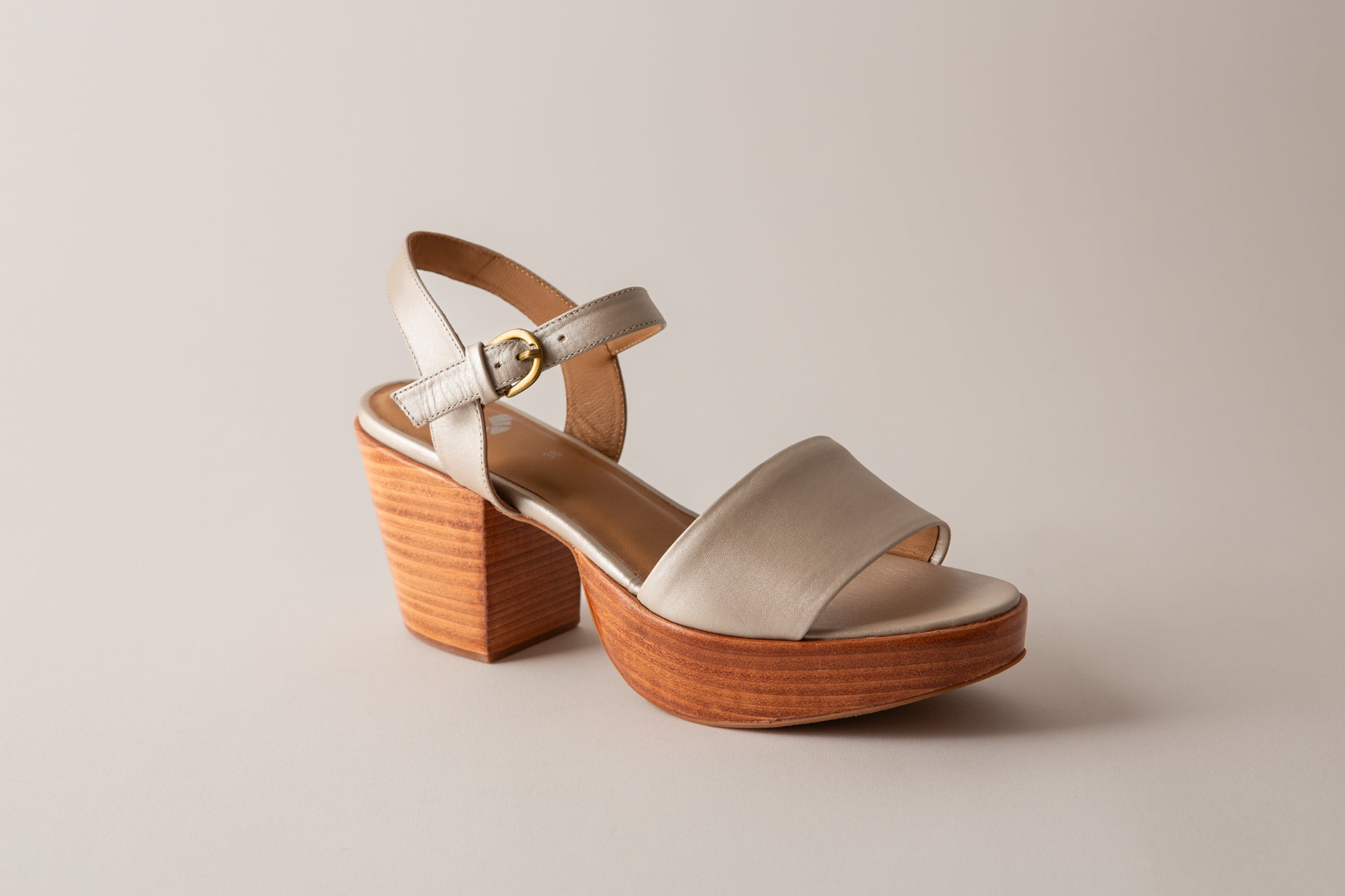 Hannah Women's Clogs Fortress Shoes - Main Image