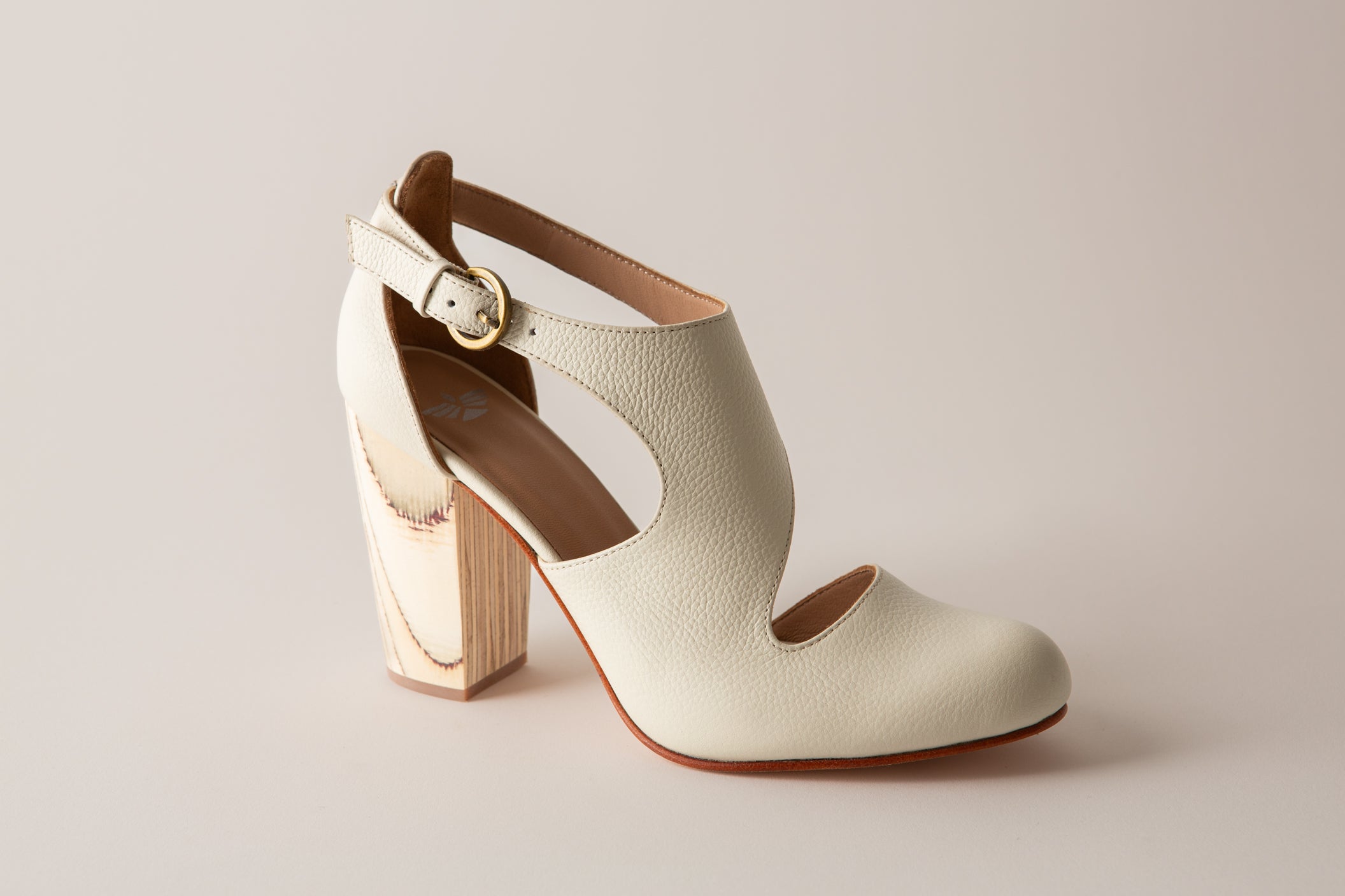 Pebbled Ivory