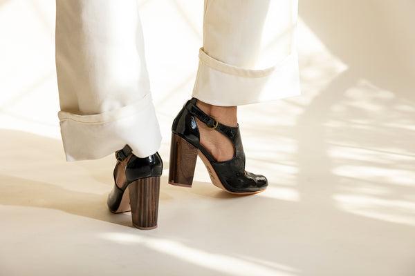 Black Crinkle Patent