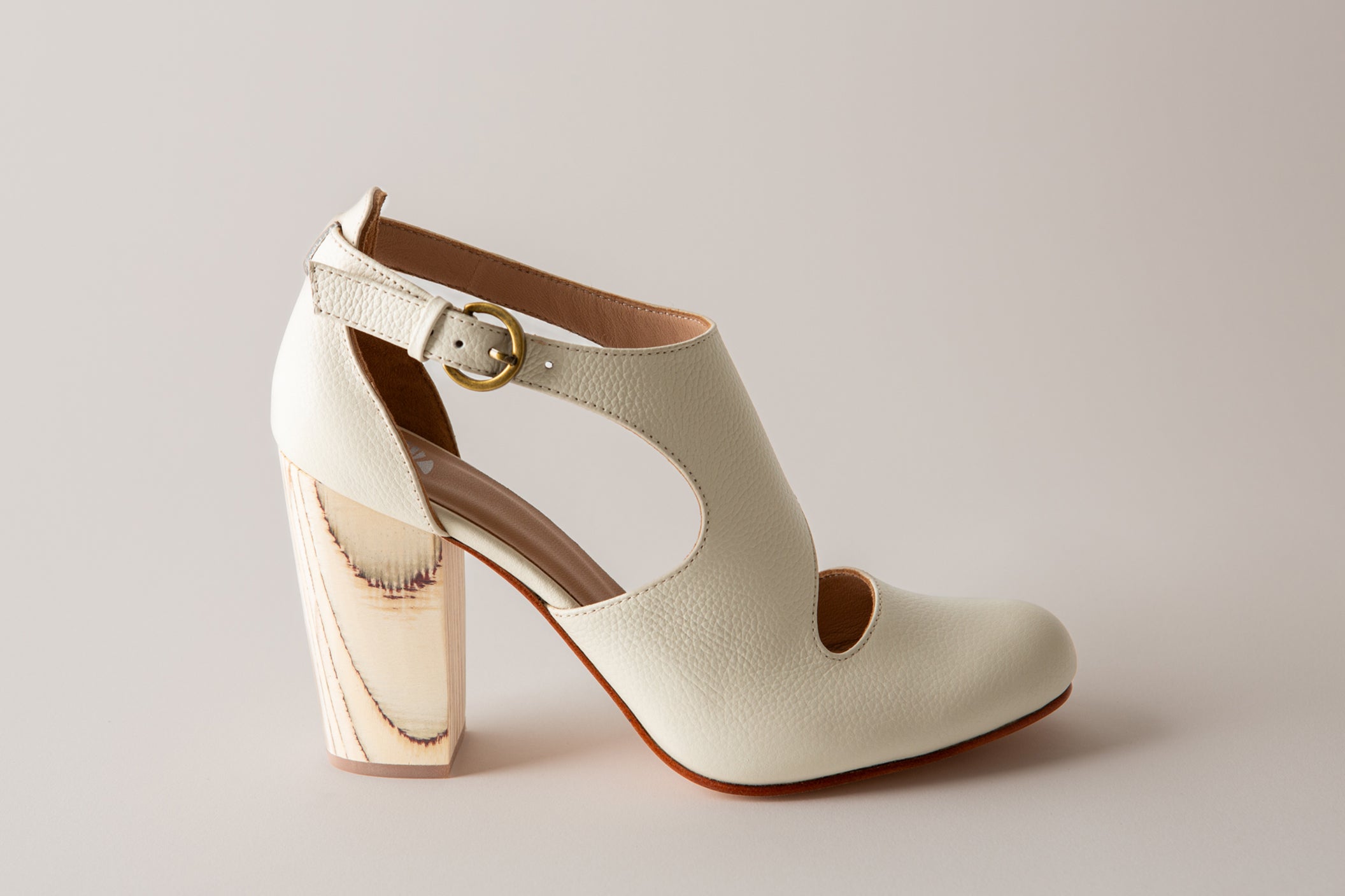 Pebbled Ivory