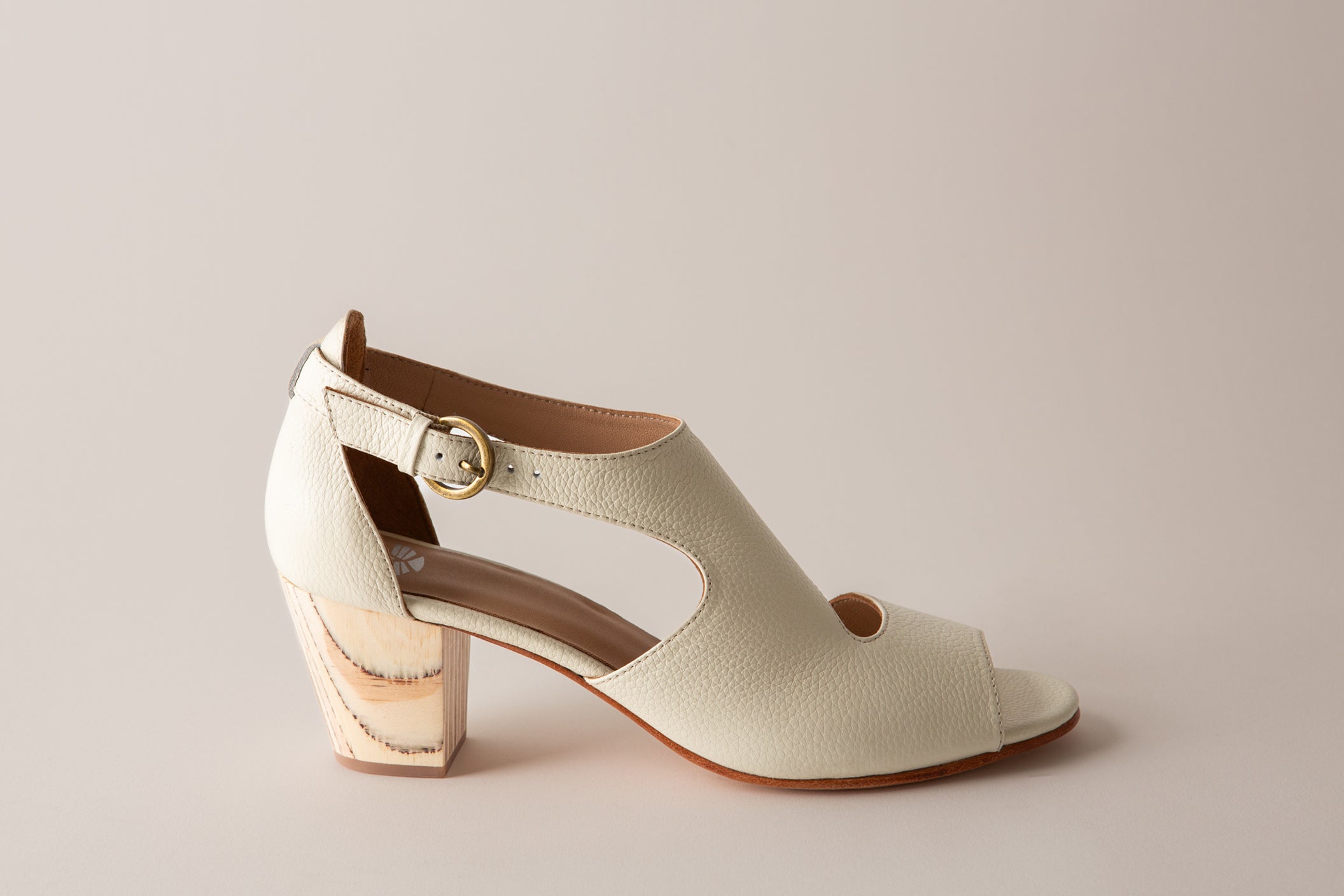 Pebbled Ivory