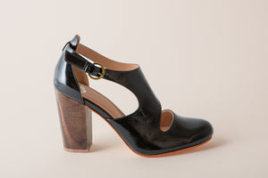 Black Crinkle Patent