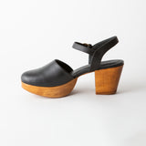 Willow Platform Clog Black