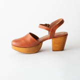 Willow Platform Clog Whiskey